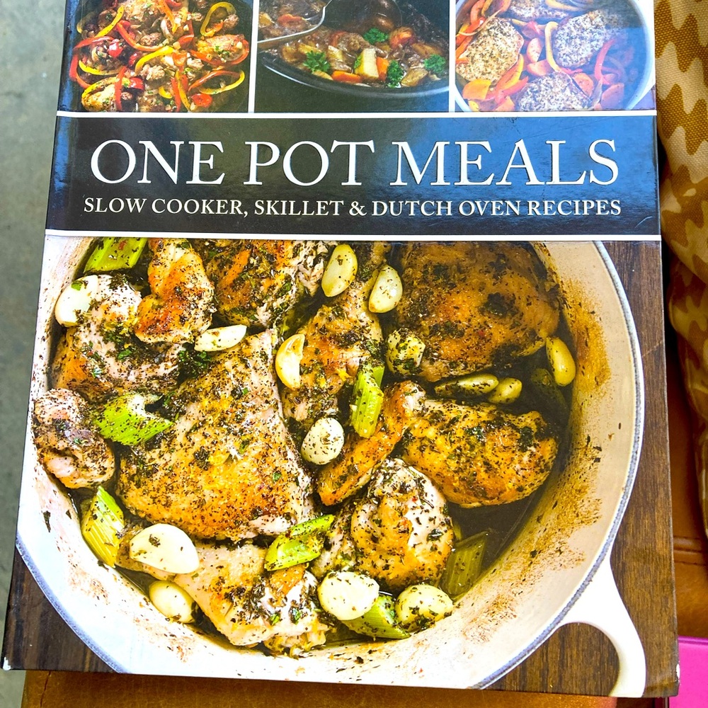 ONE POT MEALS. Cookbook cardboard/ hardback type tins of photos and instructions